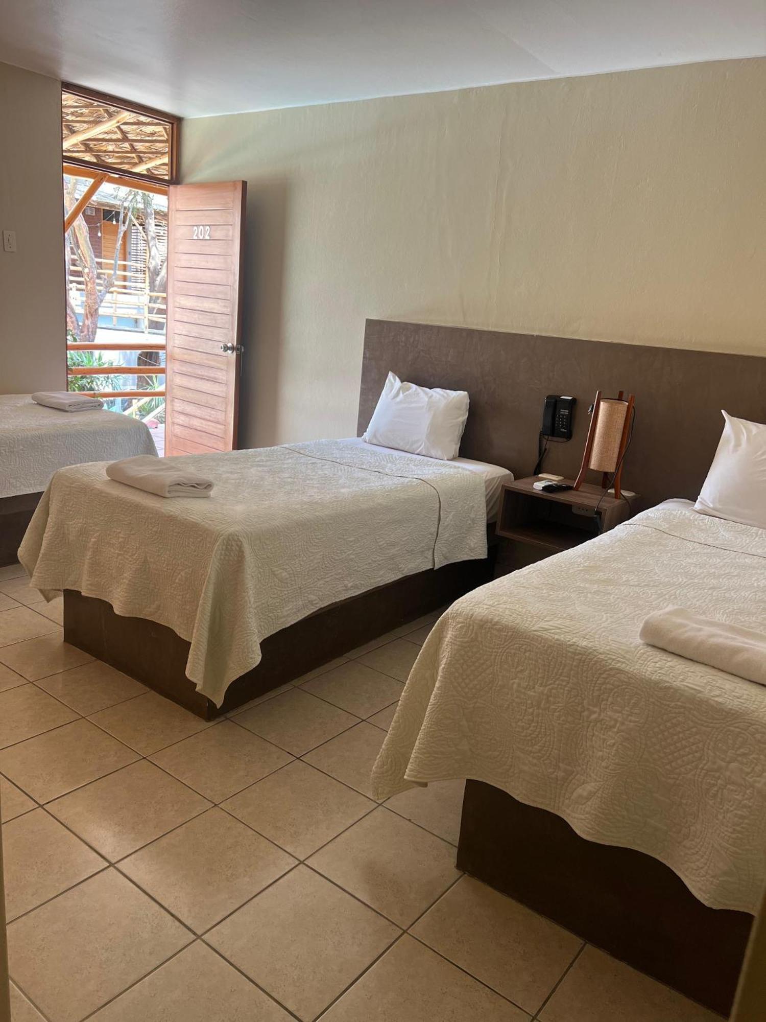 Hotel El Huacachinero Ica Bagian luar foto