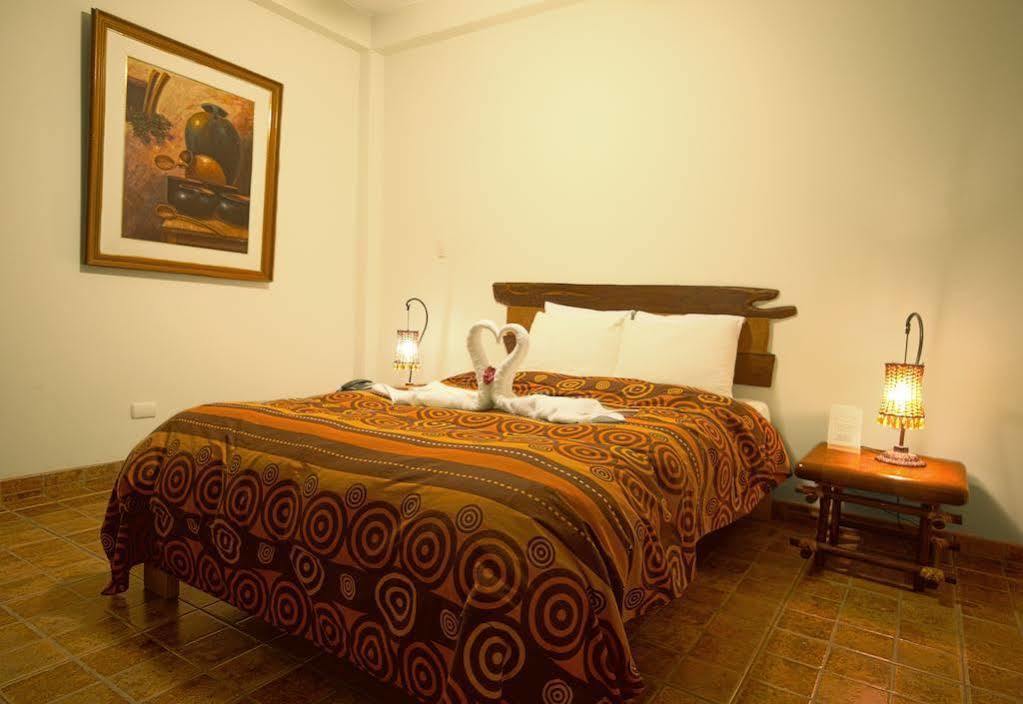Hotel El Huacachinero Ica Bagian luar foto